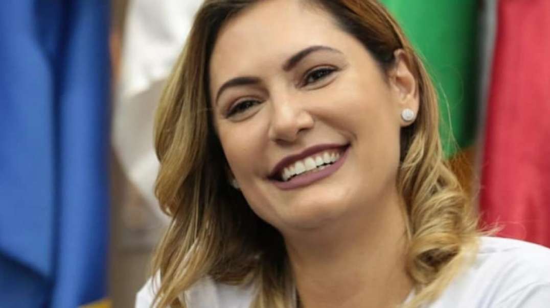 Michelle Bolsonaro se emociona ao falar em evento especial, assista o vídeo!