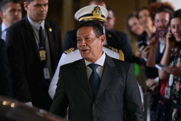 Na Presidência, Mourão irá a evento militar no Rio e jantará com empresários - Pátria Digital