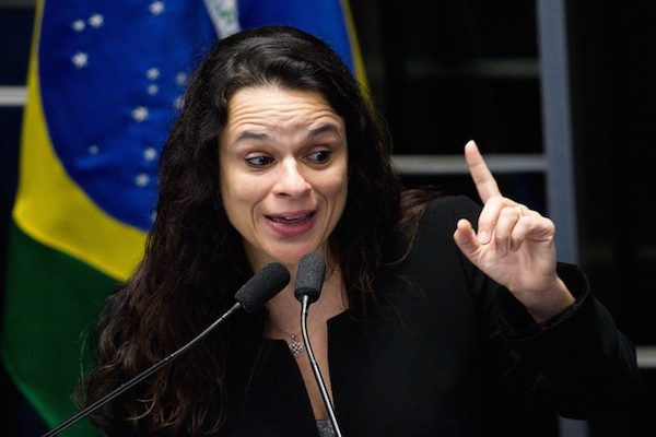 Janaina Paschoal cobra explicações sobre movimentações de assessora petista - Pátria Digital