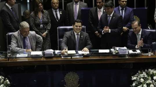 Presidente do Senado, Davi Alcolumbre, na primeira entrevista coletiva. Assista!