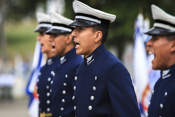 Usp volta atrás e matricula alunos de colégio Militares - Pátria Digital