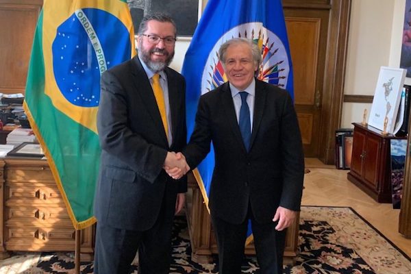 Ernesto Araújo ajusta com OEA envio de ajuda humanitária à Venezuela - Pátria Digital