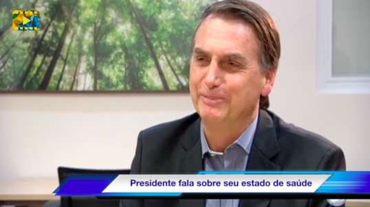 Bolsonaro fala sobre a cirurgia antes de sair do hospital. Assista o vídeo.