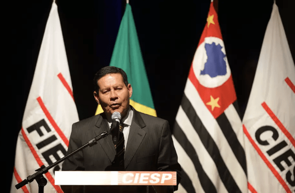 Vice-presidente Hamilton Mourão, fala para empresários na Fiesp. Assista o vídeo! - Pátria Digital
