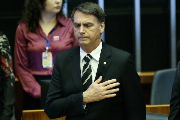 Polêmica desfeita. 62,4% aprovam o Hino Nacional nas escola. Confira os números! - Pátria Digital