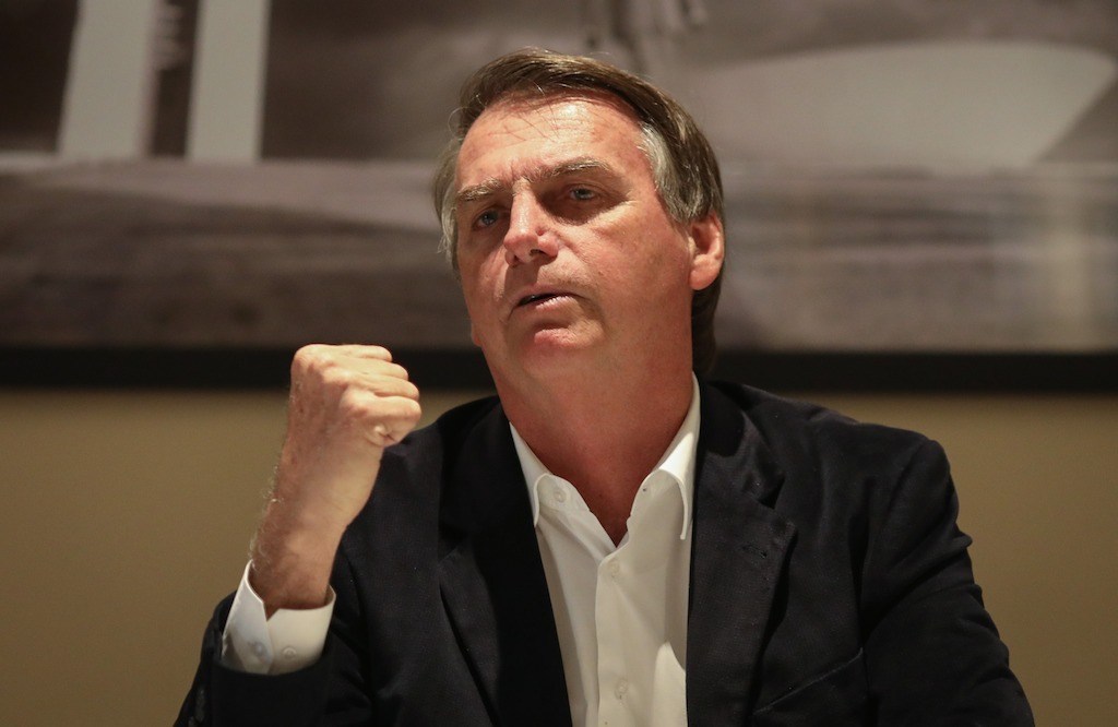 "Mentira Cabeluda" Eliane Cantanhêde tirou essa notícia da "B..", Velez continua no MEC. Saiba mais em primeira mão! - Pátria Digital