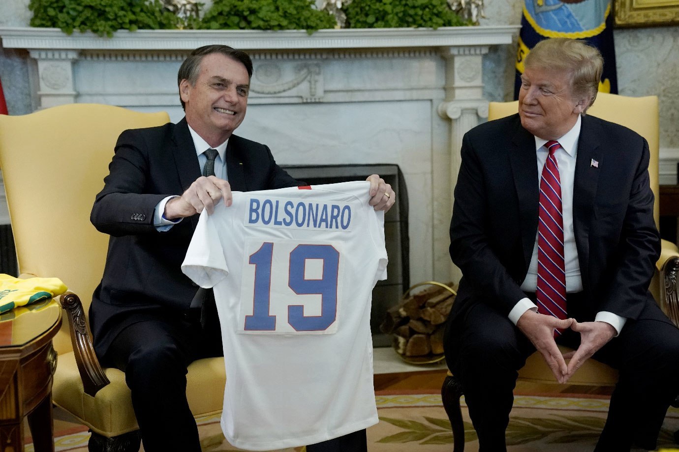 Trump faz homenagem a Bolsonaro no Twitter oficial da Casa Branca. Assista o vídeo! - Pátria Digital