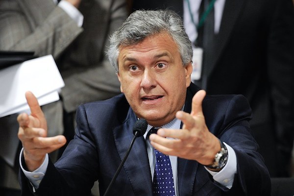 Caiado anuncia pagamento de parte da dívida deixada por gestão anterior. Entenda! - Pátria Digital