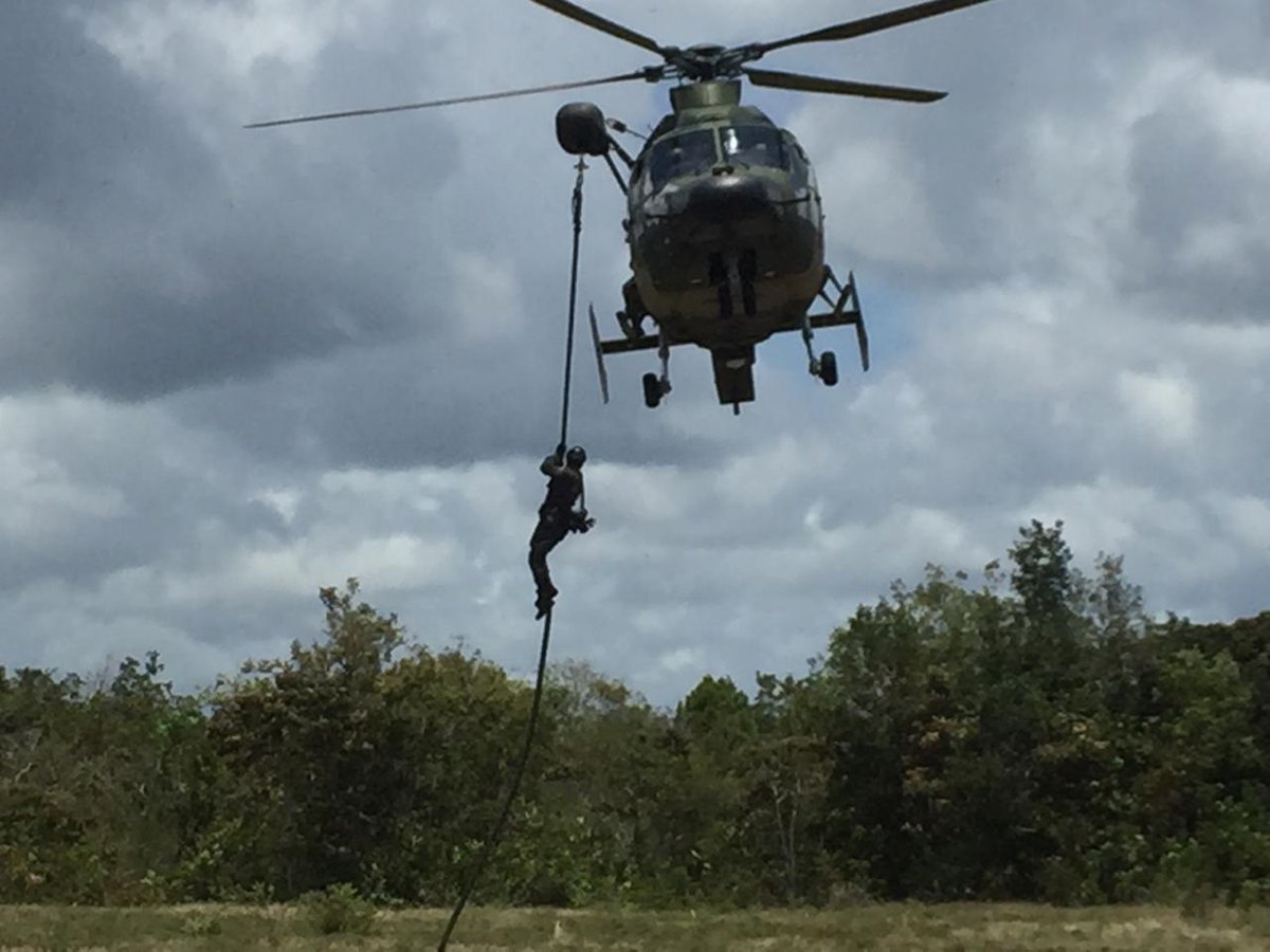 Integrantes do 1º BIS (Amv), em permanente prontidão, realizam estágio de Operações na Selva! Confira as imagens! - Pátria Digital