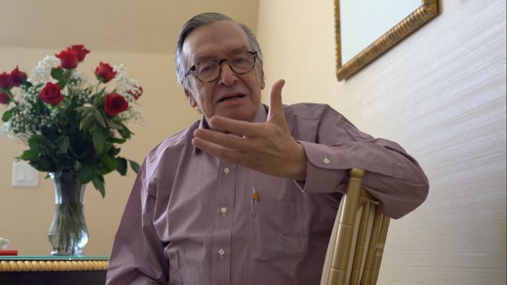 Olavo de Carvalho diz que Mourão é um "adolescente desqualificado". Carlos e Eduardo Bolsonaro se manifestam - Pátria Digital