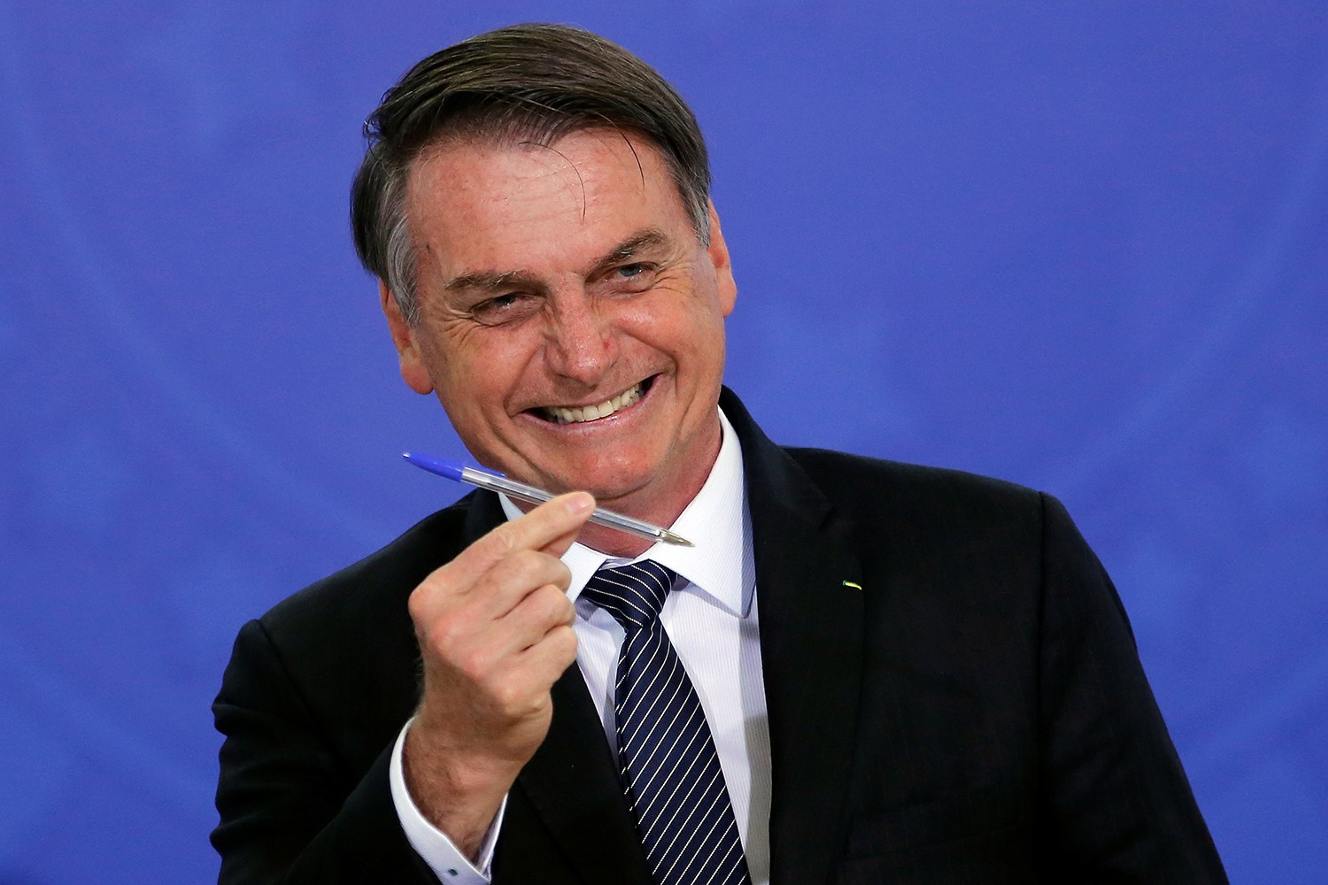 Bolsonaro assina decreto e acaba com o horário de verão - Pátria Digital