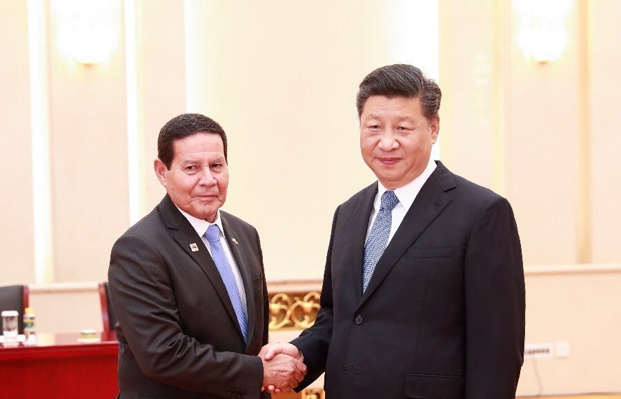 Vice-presidente Hamilton Mourão e Presidente Xi Jinping reúnem em Pequim - Pátria Digital