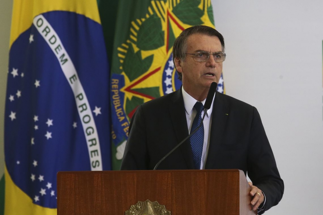 Bolsonaro minimiza mudanças no decreto das armas - RENOVA Mídia