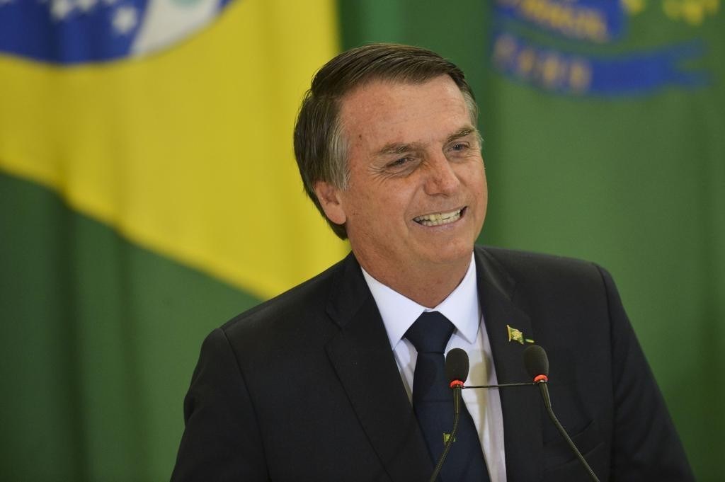 Bolsonaro fala sobre críticas de Olavo de Carvalho ao General Santos Cruz - Pátria Digital