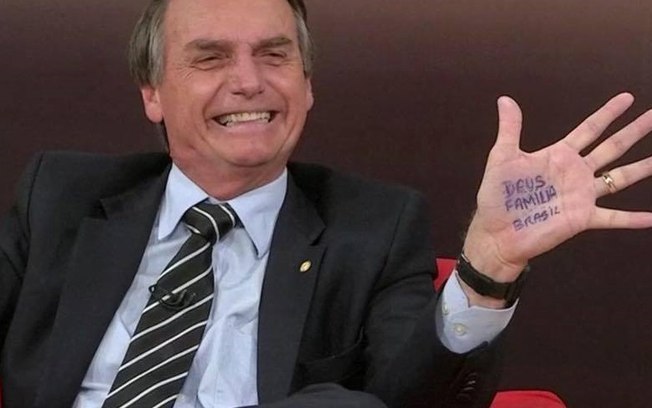 Bolsonaro diz que Decreto das armas atende a vontade do povo - Pátria Digital