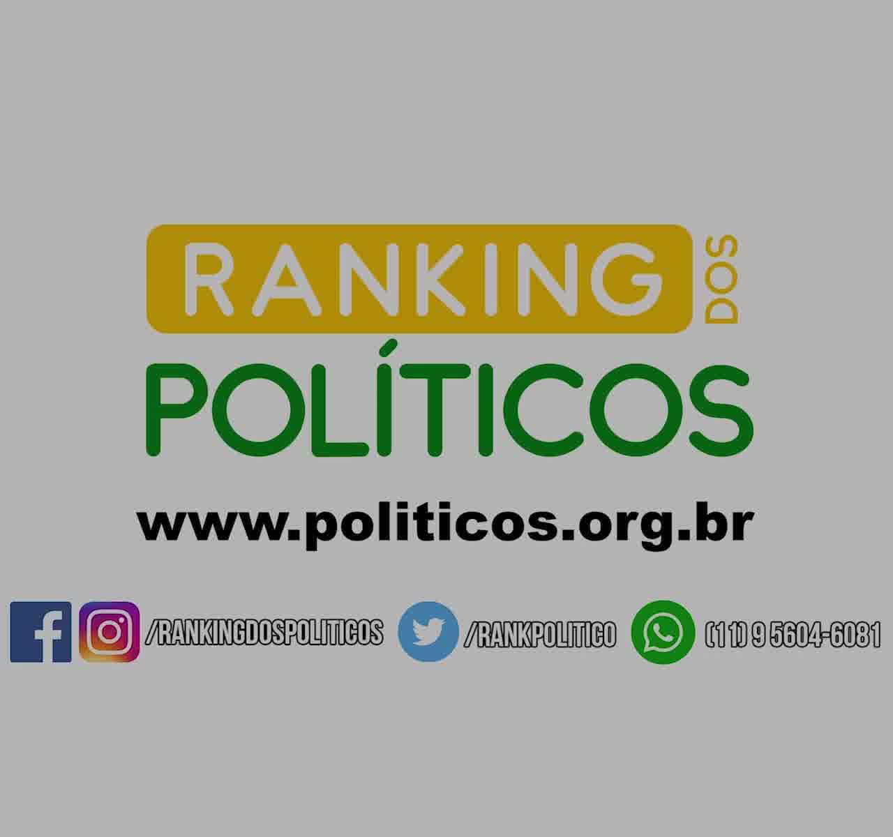 Alvaro Dias foi um dos senadores que votaram contra o decreto de Bolsonaro, que facilitava a aquisição de armas. Durante a campanha presdencial, no entanto, Alvaro Dias se posicionava como "liberal" na questão das armas.  Lista completa da votação: https://www.facebook.com/188272077957844/posts/2281209131997451/