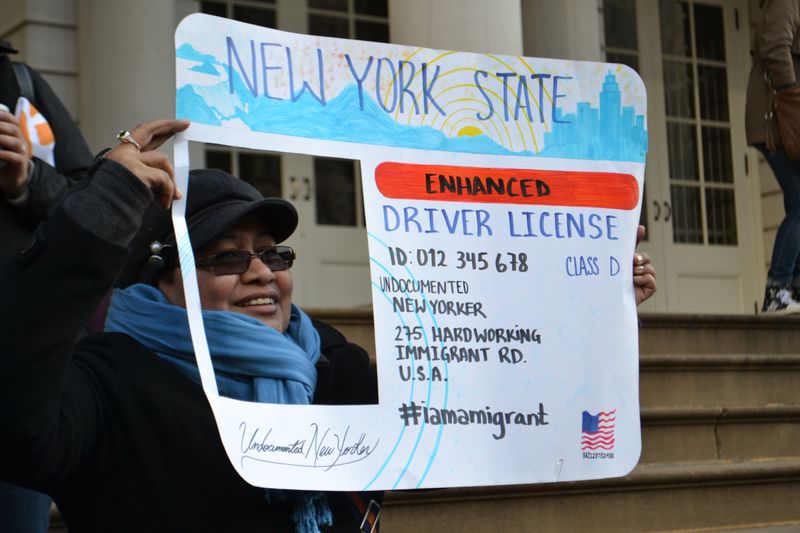 Imigrantes ilegais em NY agora podem tirar carteira de motorista - RENOVA Mídia