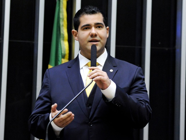 Deputado do DEM protocola CPMI do cyberbullying - RENOVA Mídia