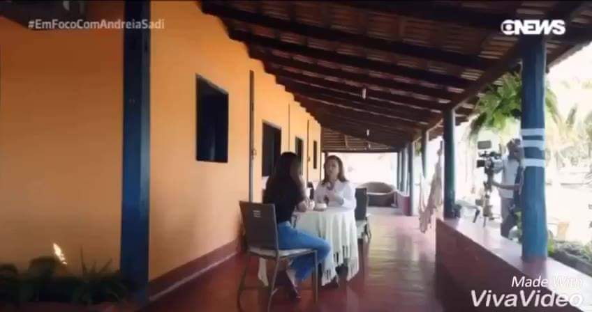 - Essa senadora votou contra nosso Decreto das Armas. - Assista ao vídeo e tire suas conclusões: ela votou contra o Presidente da República ou contra sua própria consciência? E por que?