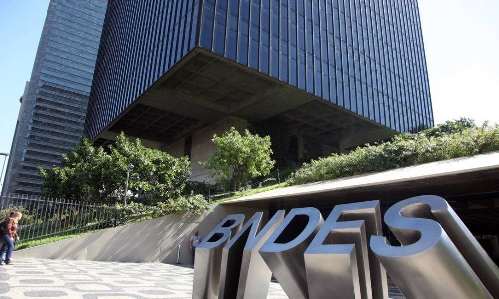 CPI do BNDES "Olha o dinheiro aparecendo" - Noticia Brasil Online